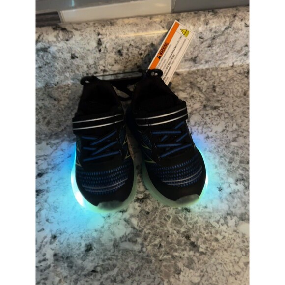 Athletic Works Toddler Boys Multicolor Light Up Sneakers Shoes Size 5 Brand New - Picture 4 of 6